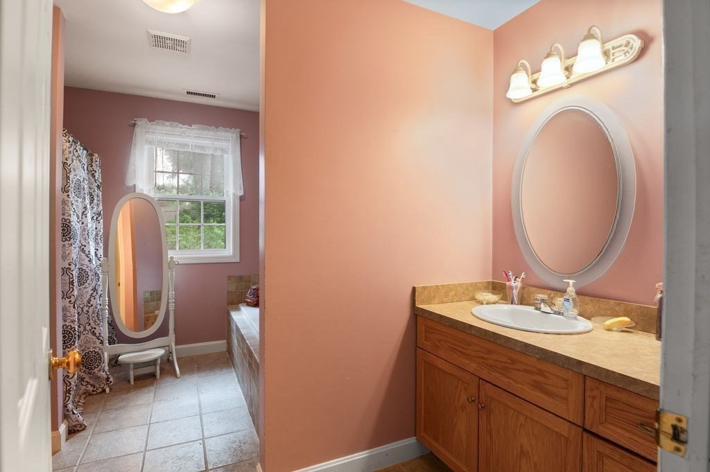 60 Harris Road Lynn, MA 01904 - Photo 24 of 35 Gallery Image 24