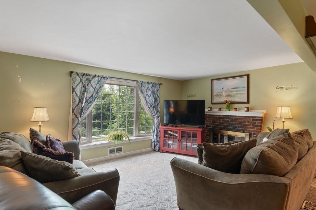 60 Harris Road Lynn, MA 01904 - Photo 7 of 35 Gallery Image 7