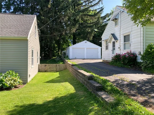 $2,400 | 15 Maple Street, Pittsford, NY 14534