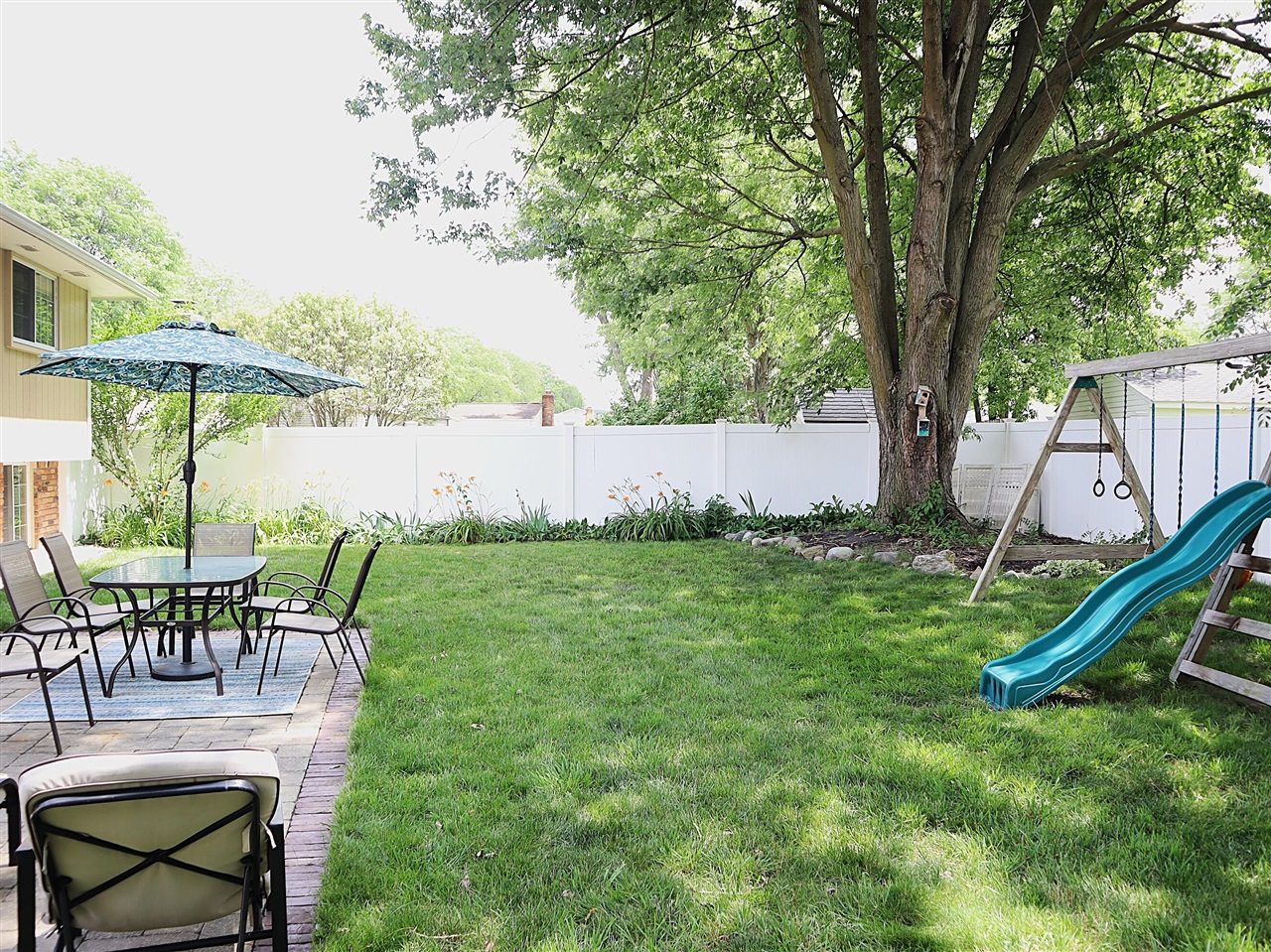 39889 Coronation Road Canton, MI 48188 - Photo 7 of 51