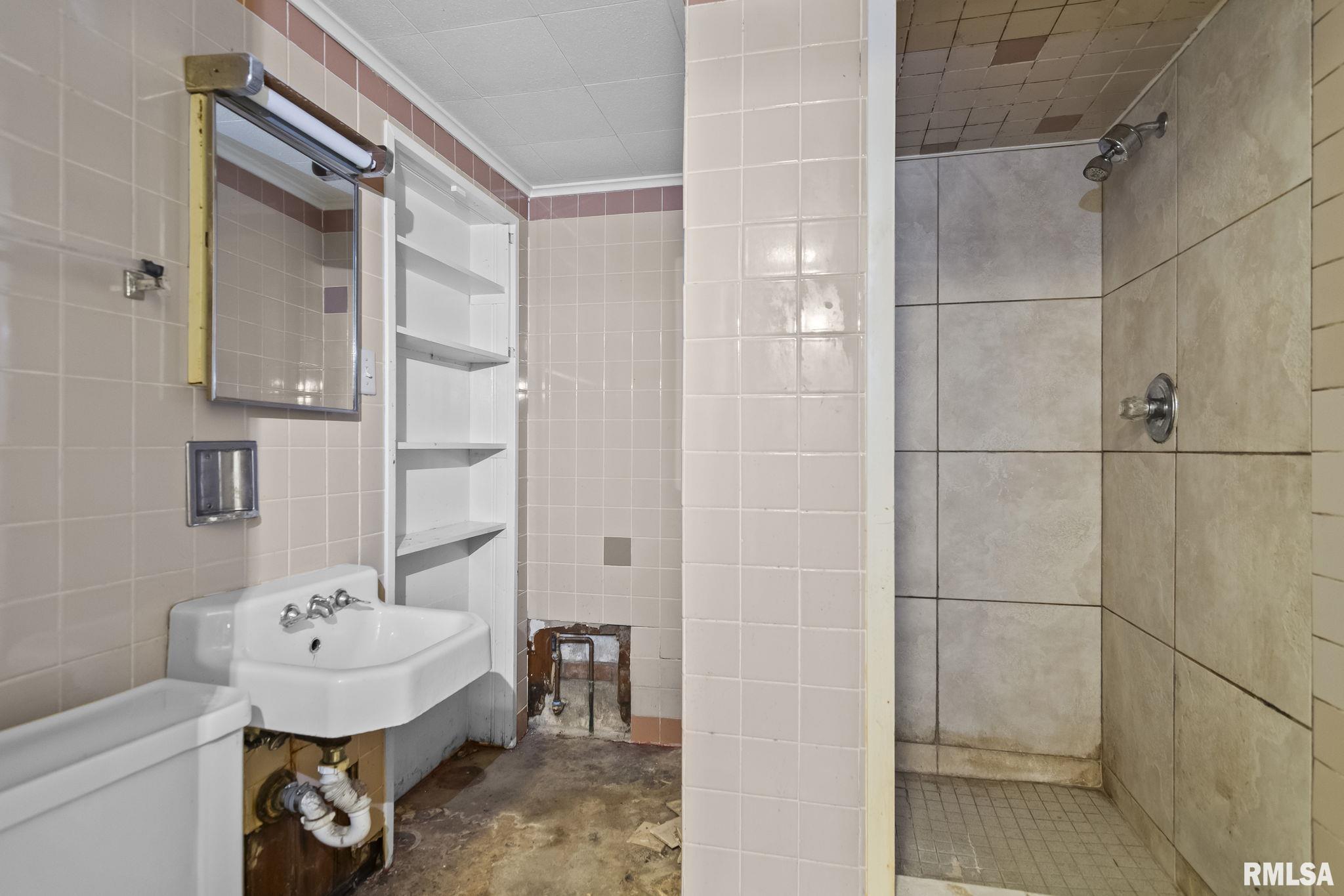 21 West Hazel Dell Lane Springfield, IL 62703 - Photo 29 of 39 Gallery Image 29