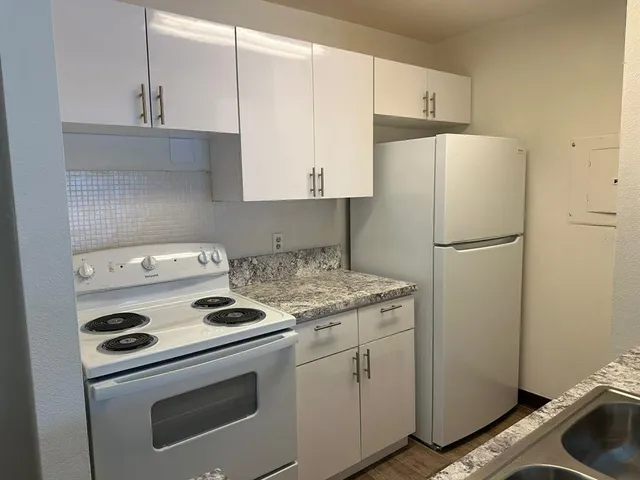 $1,400 | 3816 Breakwater Way, Unit 203, Kissimmee, FL 34741