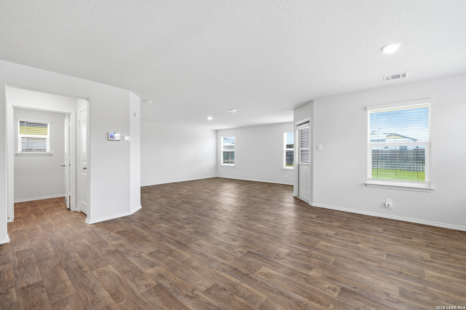 6814 Rondo Measure San Antonio, TX 78252 - Photo 7 of 27