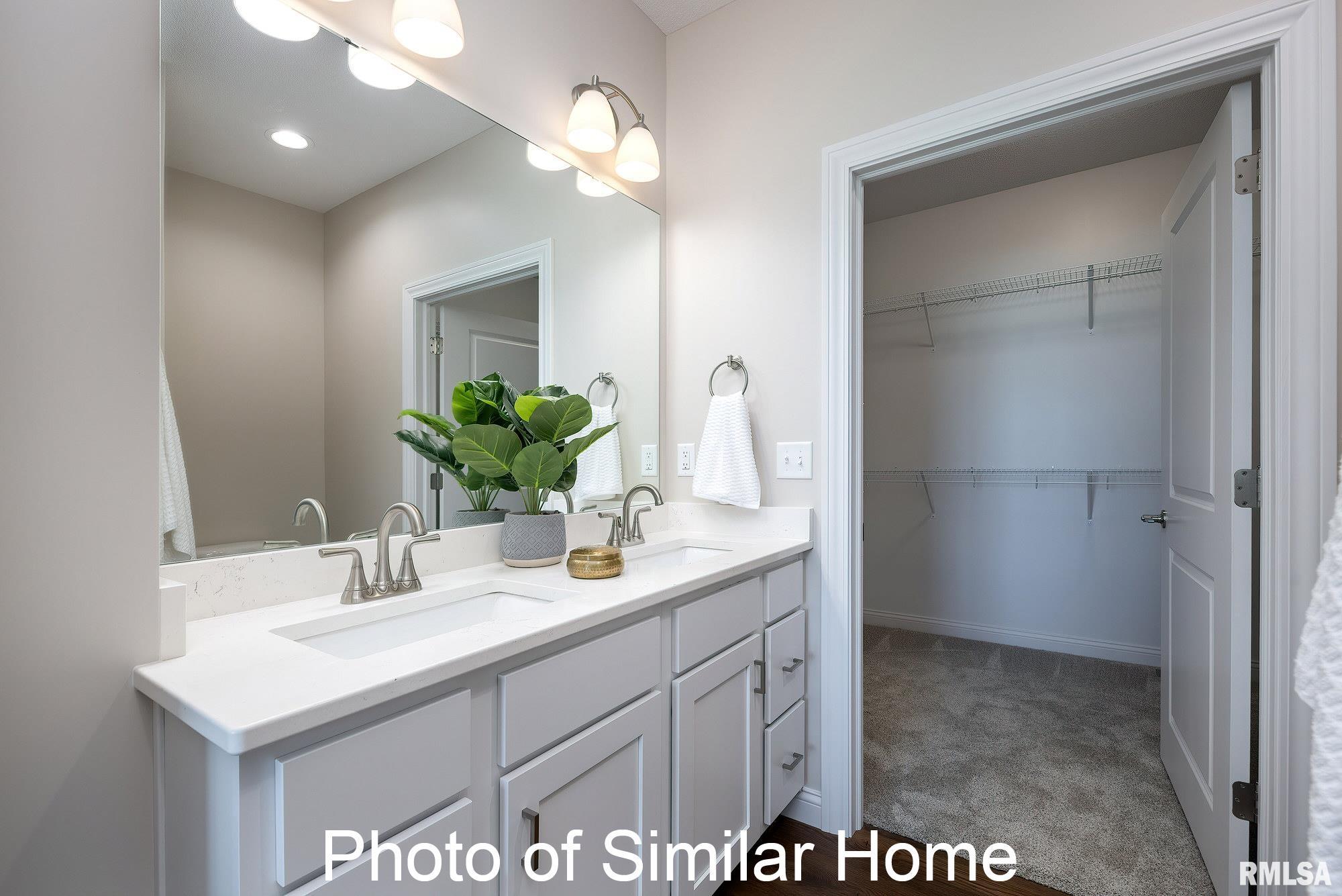 5688 Red Fox Road Bettendorf, IA 52722 - Photo 13 of 30