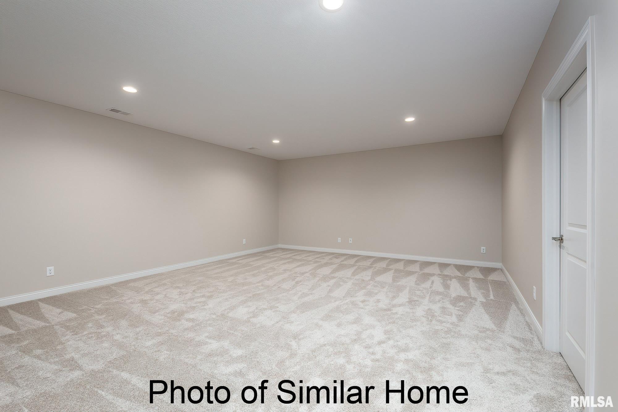 5688 Red Fox Road Bettendorf, IA 52722 - Photo 21 of 30