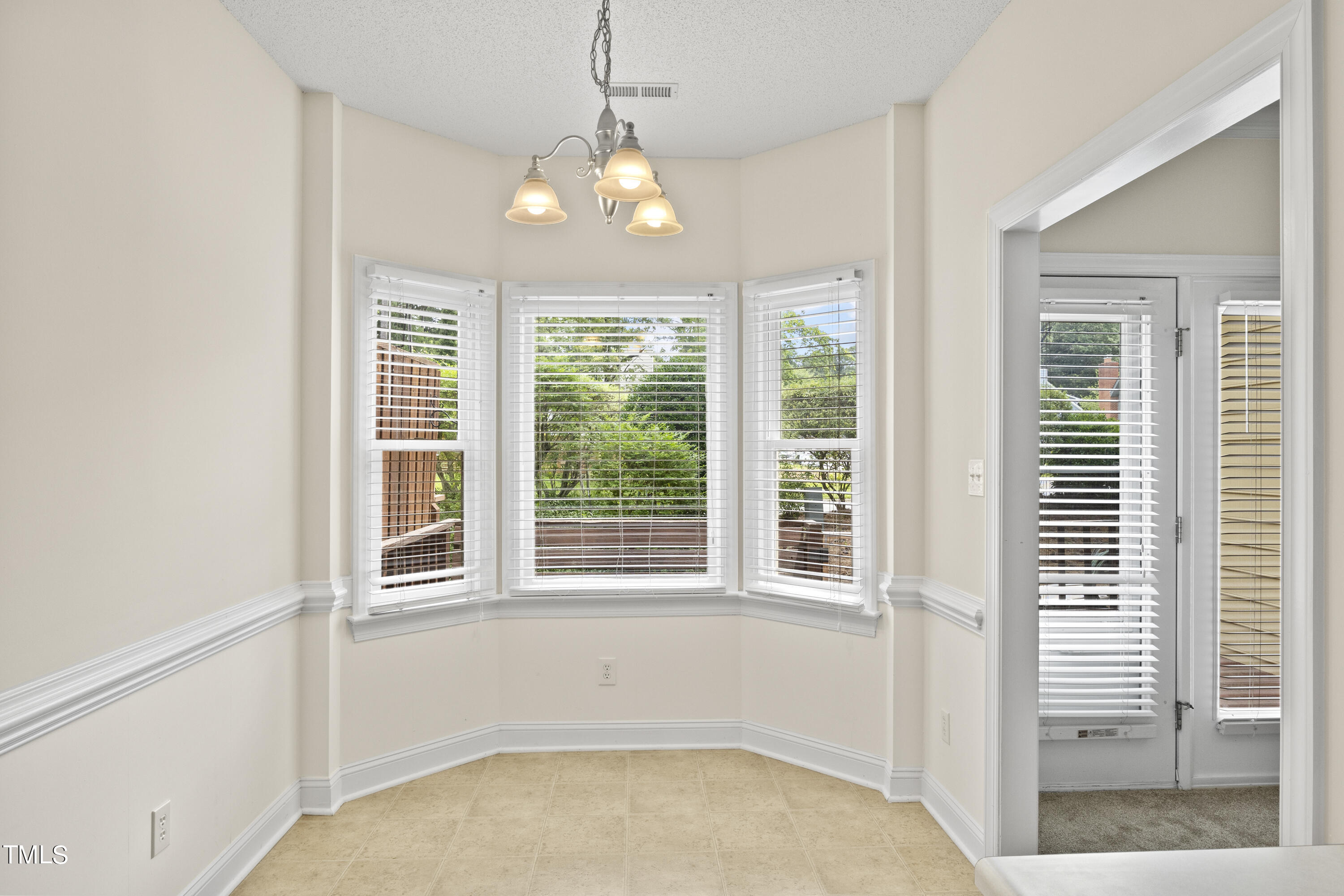1226 Shadow Bark Court Raleigh, NC 27603 - Photo 13 of 28 24-202406061226 Shadowbark030
