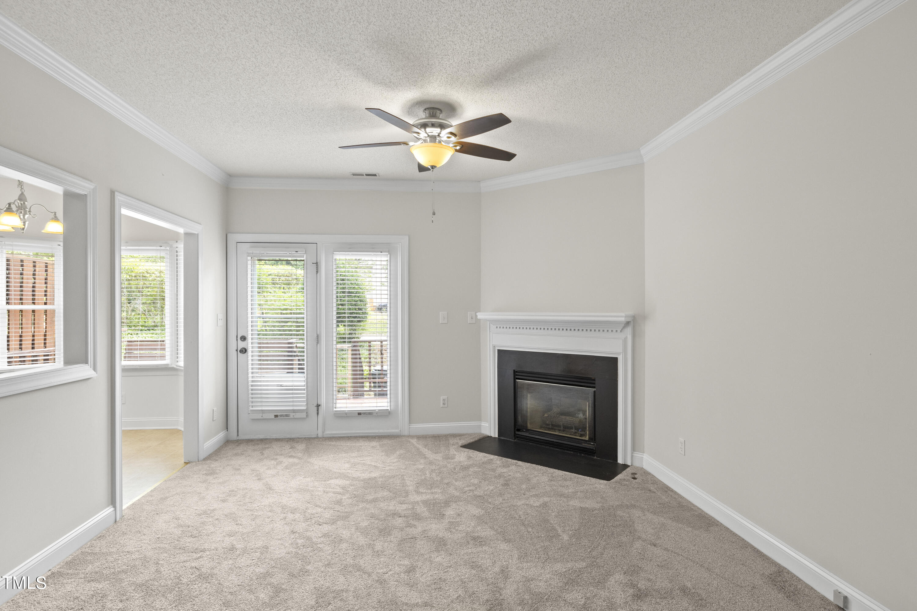 1226 Shadow Bark Court Raleigh, NC 27603 - Photo 6 of 28 14-202406061226 Shadowbark020