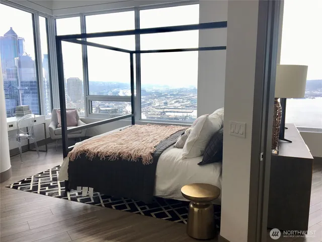 $8,324 | 2015 2nd Avenue, Unit 3201, Seattle, WA 98121