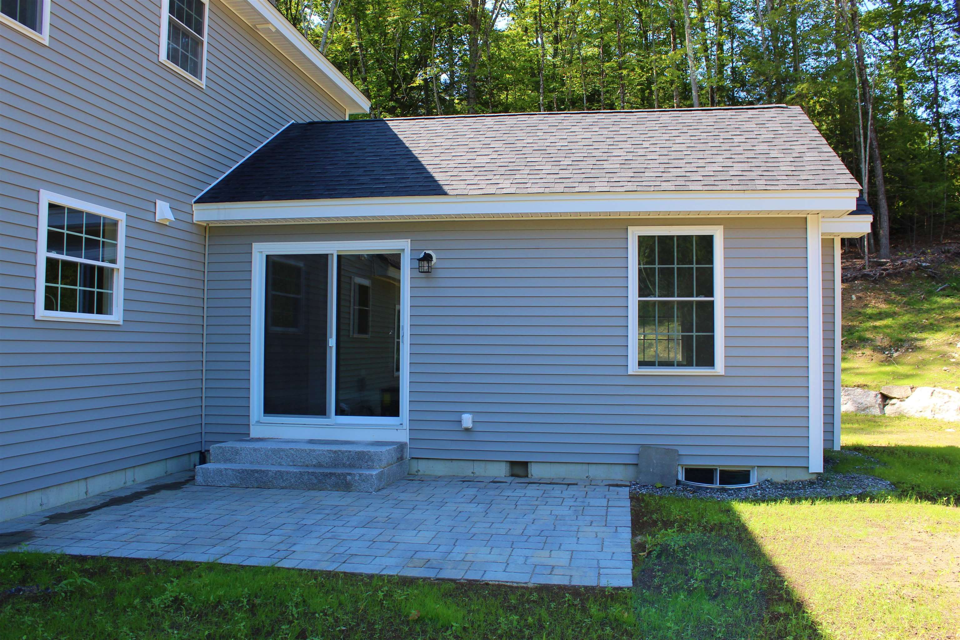 430 Thain Road Hopkinton, NH 03229 - Photo 4 of 17 Gallery Image 4