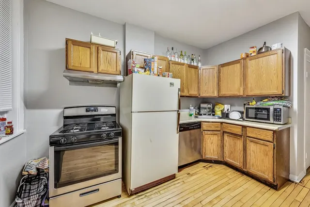 $1,050,000 | 3814 North Clark Street, Chicago, IL 60613