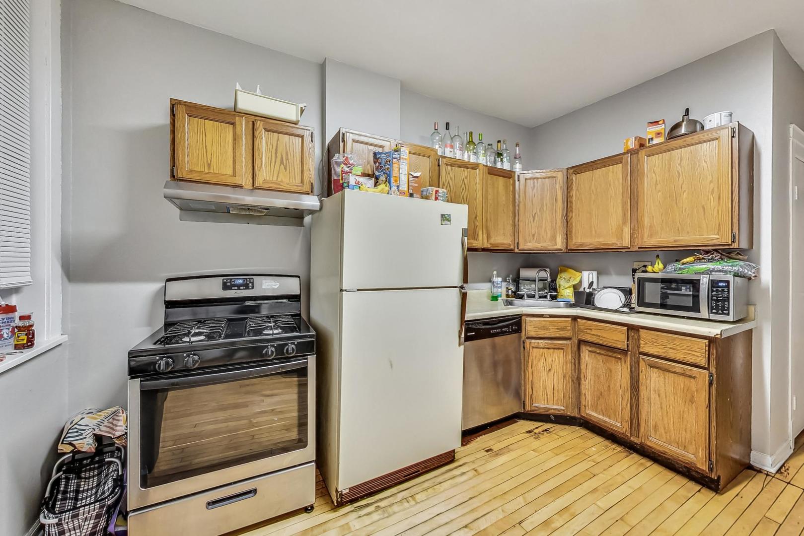 3814 North Clark Street Chicago, IL 60613 - Photo 11 of 28