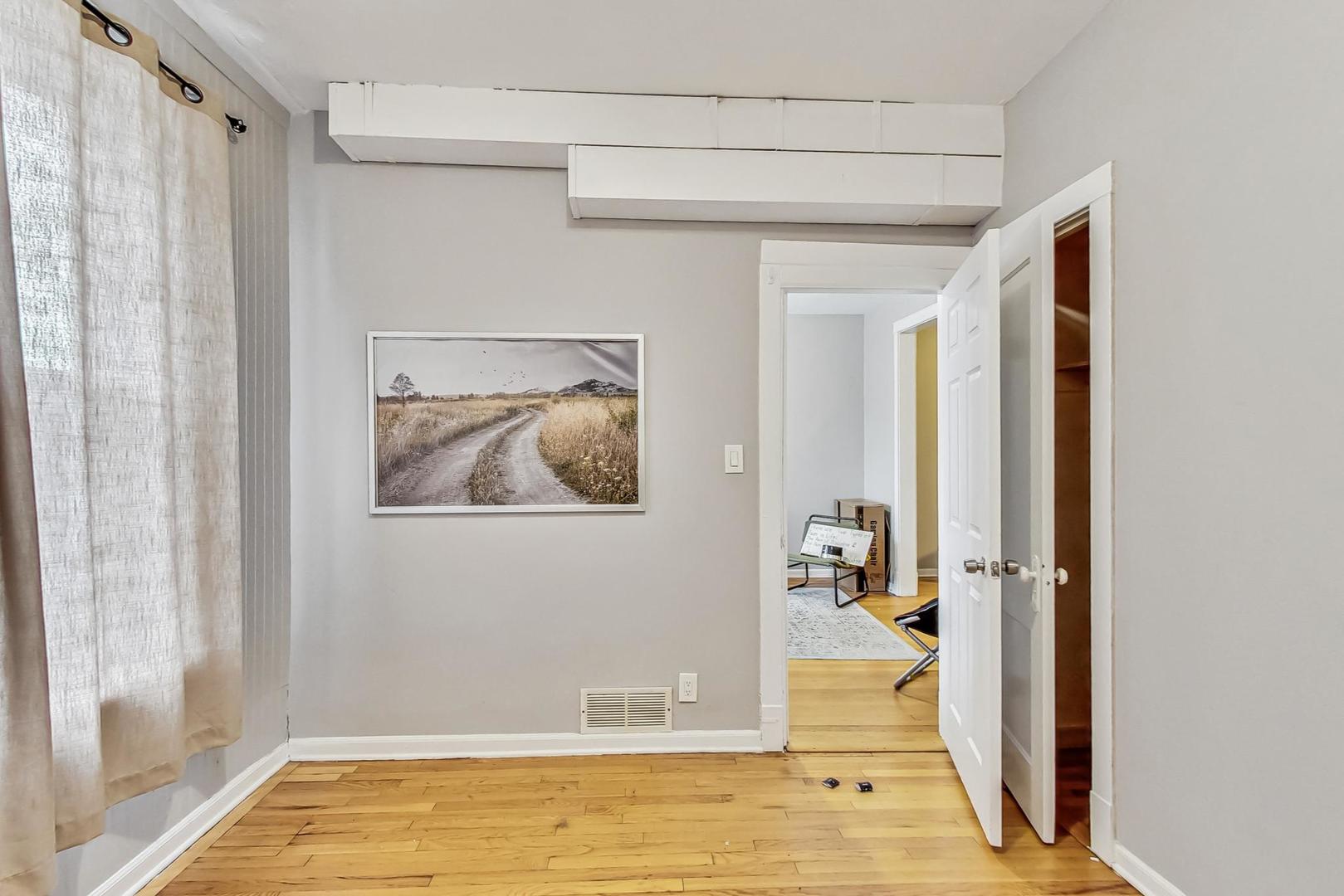 3814 North Clark Street Chicago, IL 60613 - Photo 13 of 28