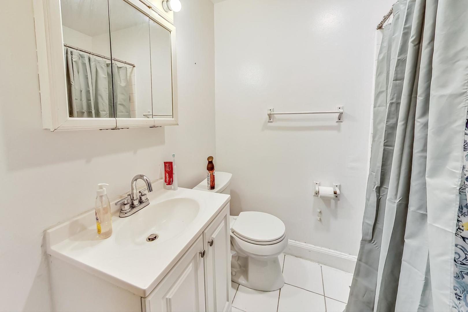 3814 North Clark Street Chicago, IL 60613 - Photo 25 of 28