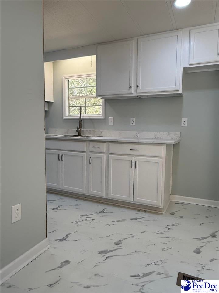 302 McCowns Millpond Road Darlington, SC 29540 - Photo 9 of 30 Gallery Image 9