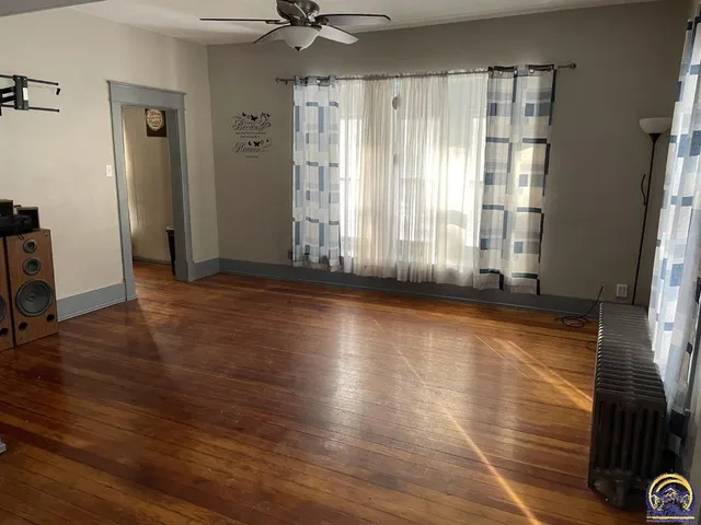 $89,900 | 2500 Southeast Maryland Avenue, Topeka, KS 66605