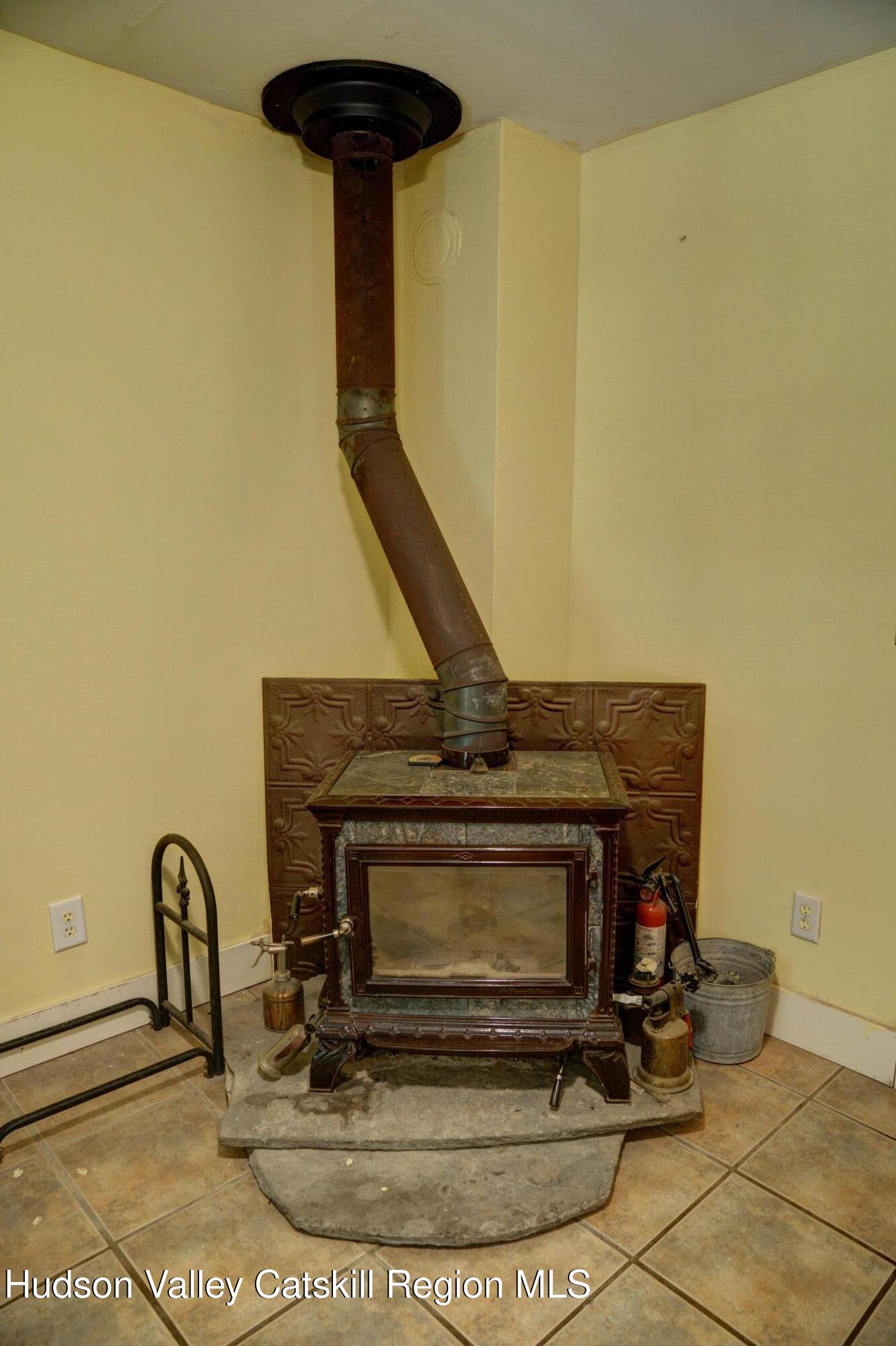 22 Park Road Chichester, NY 12416 - Photo 20 of 24 DSC08256_hdr