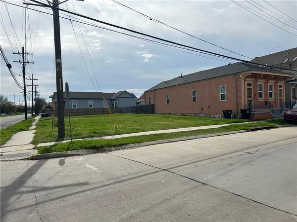 $350,000 | 2200 Gravier Street, New Orleans, LA 70119