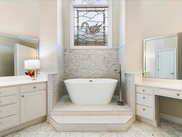 $699,000 | 2530 Halle Parkway, Collierville, TN 38017