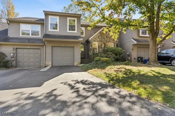 $3,400 | 10 Brookline Court, Princeton, NJ 08540