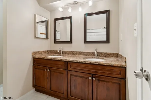 $3,400 | 10 Brookline Court, Princeton, NJ 08540