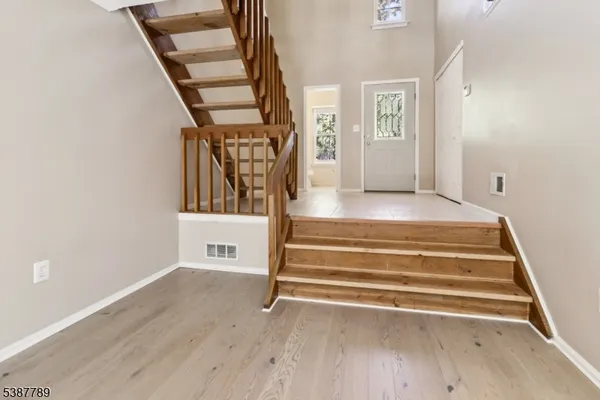 $3,400 | 10 Brookline Court, Princeton, NJ 08540