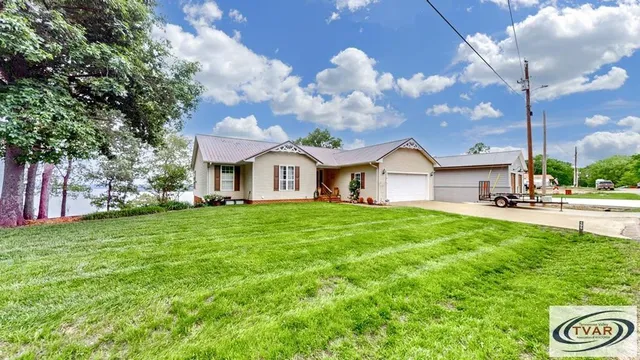 $675,000 | 495 Shore Drive, Big Sandy, TN 38221