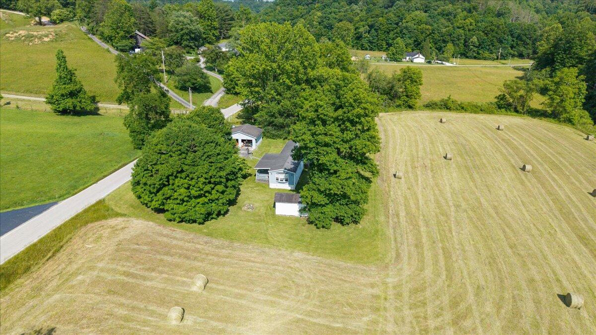 964 Campton-Baptist Road Campton, KY 41301 - Photo 13 of 16 13-DJI_20260601171313_0230_D
