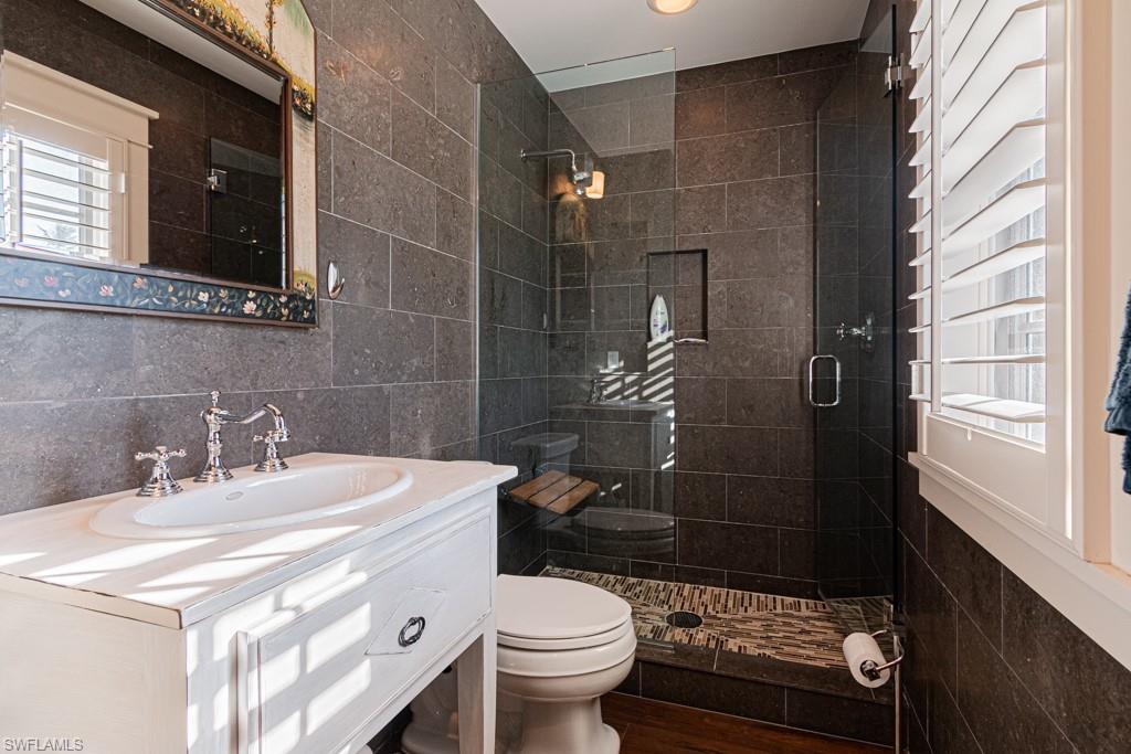 287 11th Avenue South Naples, FL 34102 - Photo 18 of 35