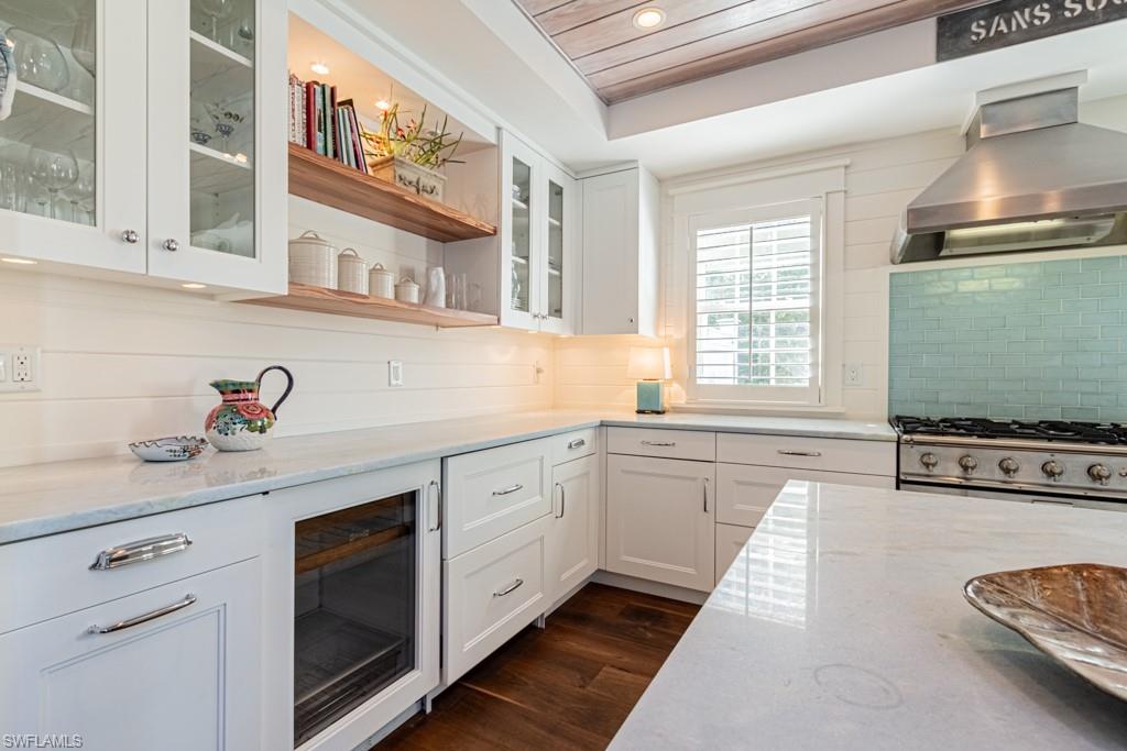 287 11th Avenue South Naples, FL 34102 - Photo 7 of 35