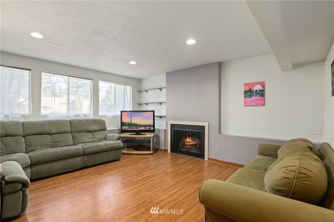 15525 Southeast 178th Place Renton, WA 98058 - Photo 21 of 31 Gallery Image 21