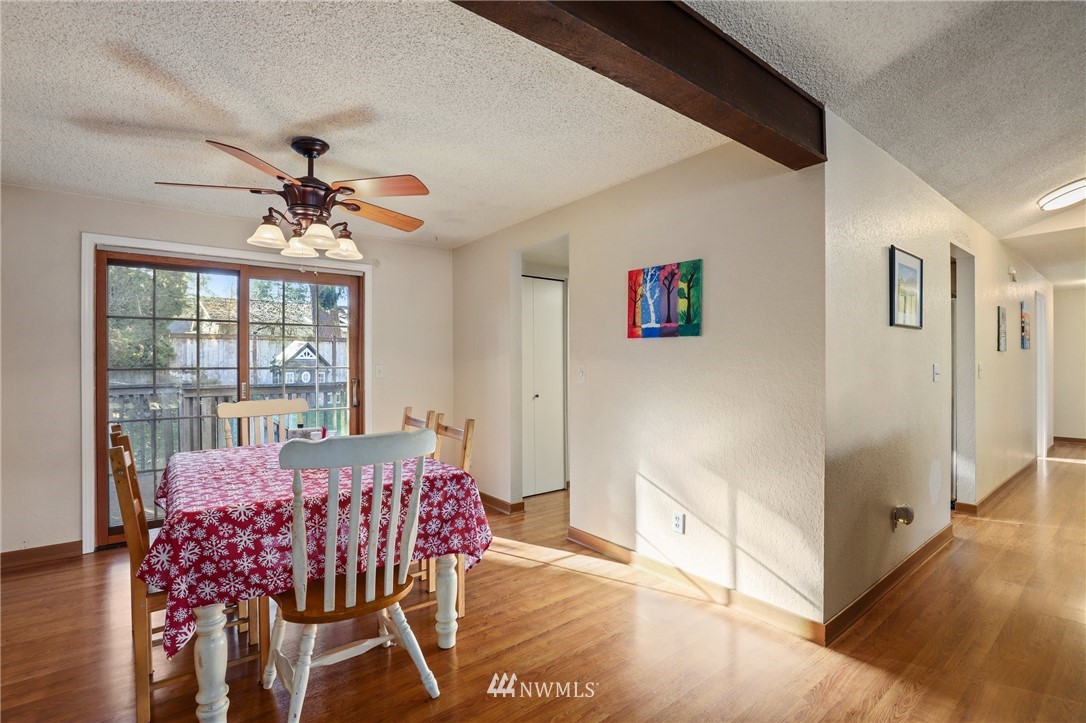 15525 Southeast 178th Place Renton, WA 98058 - Photo 8 of 31 Gallery Image 8