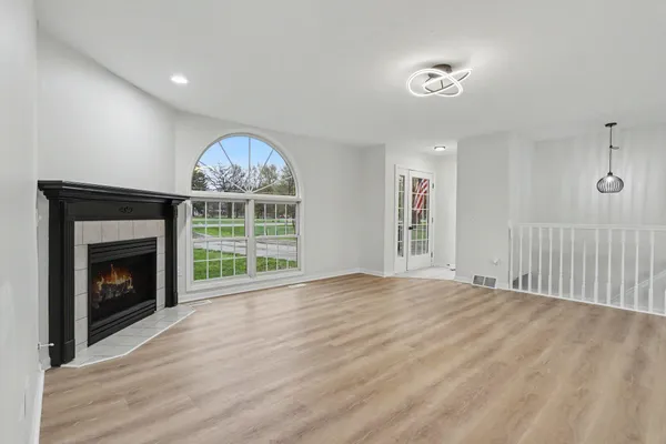 $389,000 | 676 North 10th Street, Plainwell, MI 49080