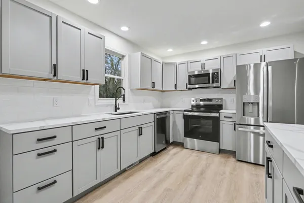 $389,000 | 676 North 10th Street, Plainwell, MI 49080
