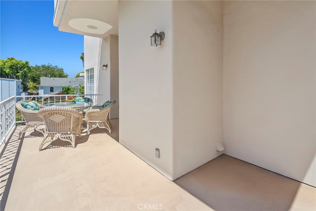 318 East Maple Avenue El Segundo, CA 90245 - Photo 30 of 73