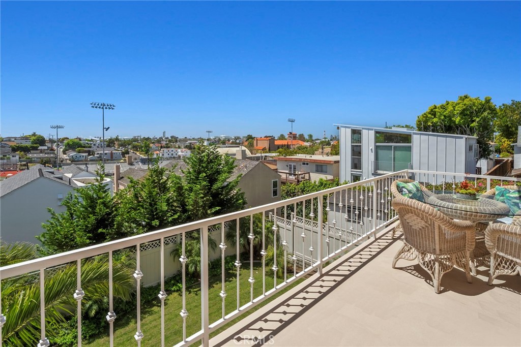 318 East Maple Avenue El Segundo, CA 90245 - Photo 31 of 73