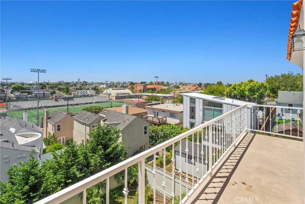 318 East Maple Avenue El Segundo, CA 90245 - Photo 38 of 73