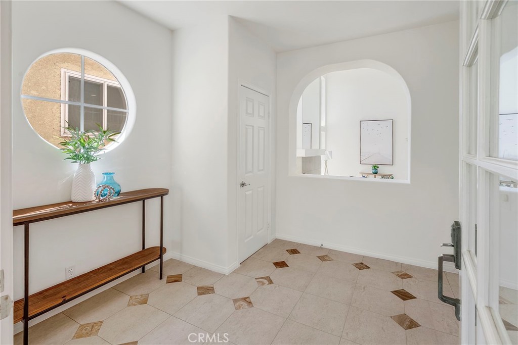 318 East Maple Avenue El Segundo, CA 90245 - Photo 5 of 73