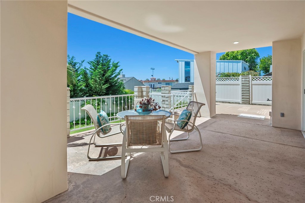 318 East Maple Avenue El Segundo, CA 90245 - Photo 61 of 73