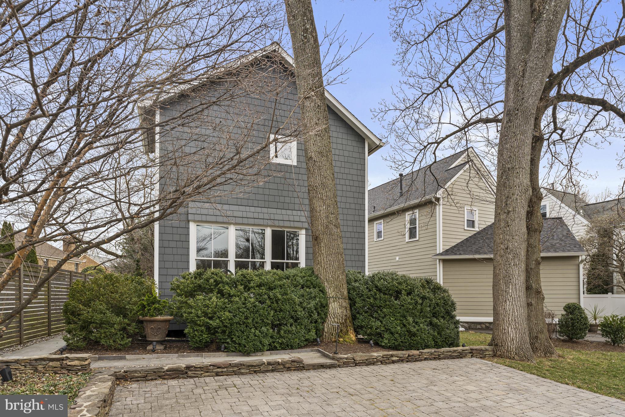 1735 Chain Bridge Road McLean, VA 22101 - Photo 1 of 28 Front Exterior