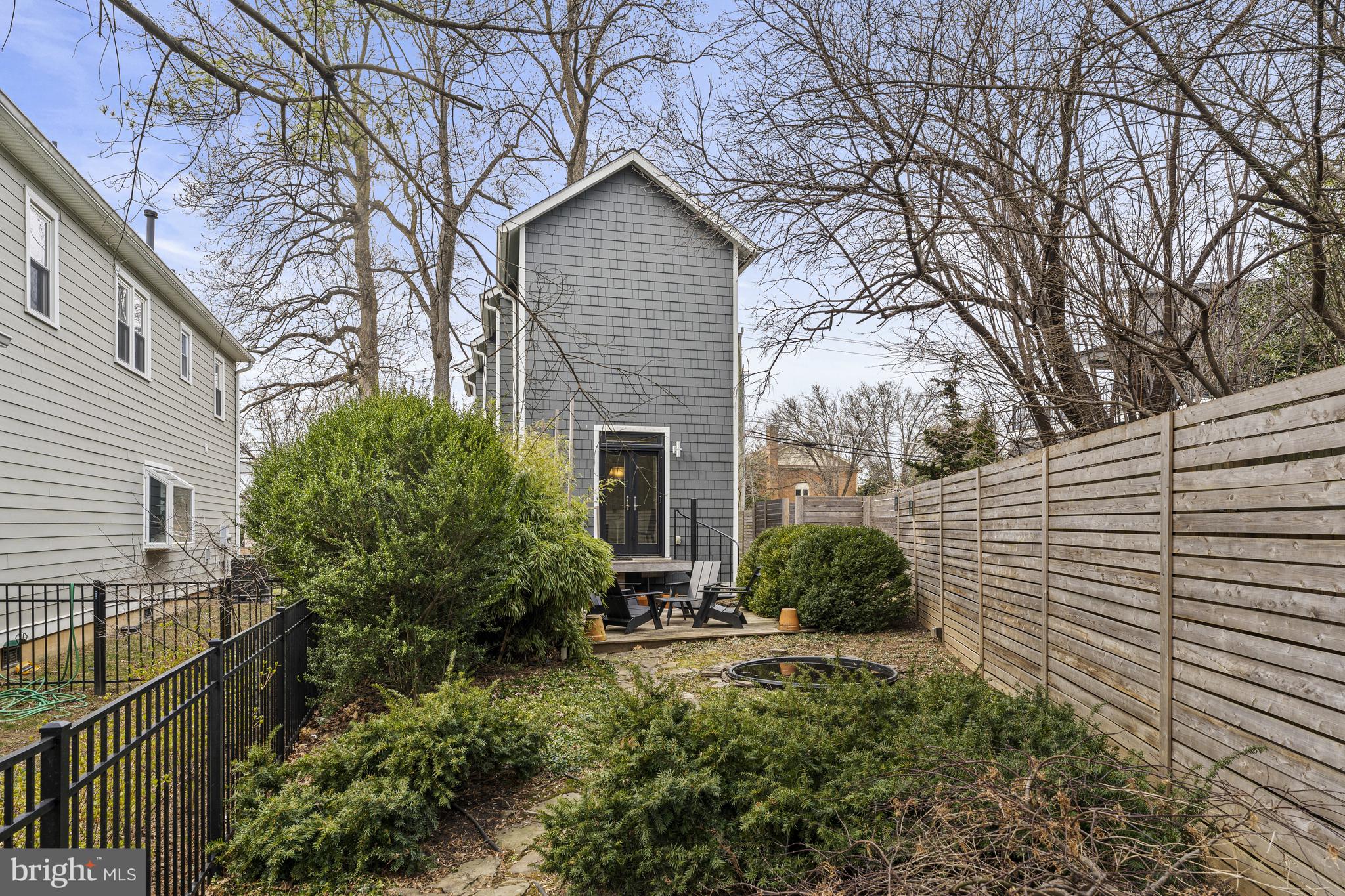 1735 Chain Bridge Road McLean, VA 22101 - Photo 24 of 28 Back Exterior