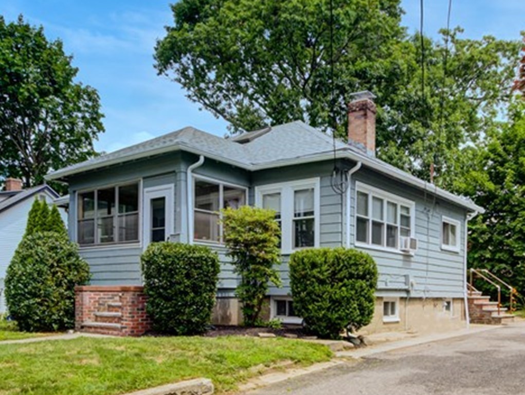 11 Edgewood Road Newton, MA 02465 - Photo 1 of 23