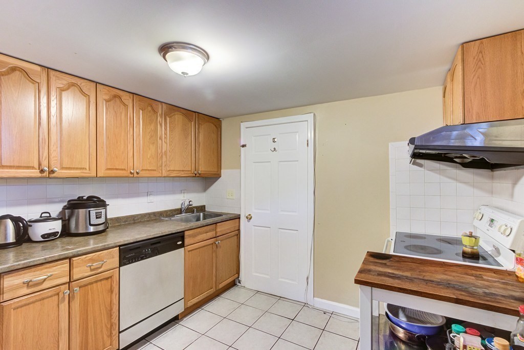 11 Edgewood Road Newton, MA 02465 - Photo 16 of 23