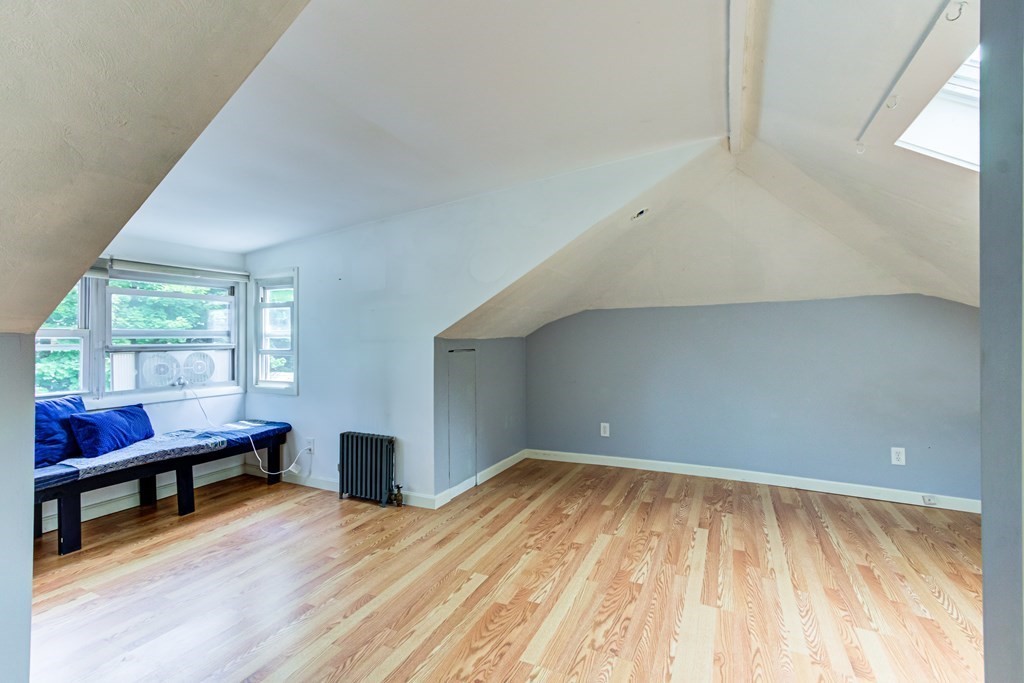 11 Edgewood Road Newton, MA 02465 - Photo 9 of 23