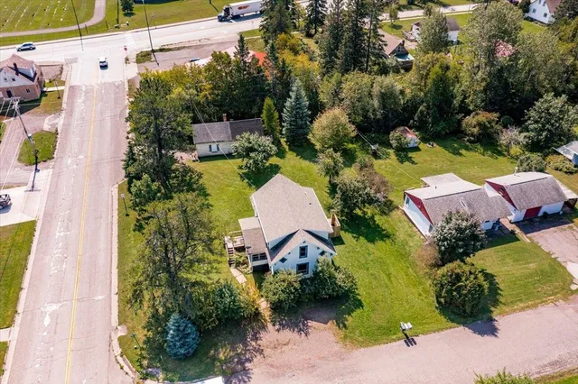 $279,900 | 1502 8th Avenue, Two Harbors, MN 55616