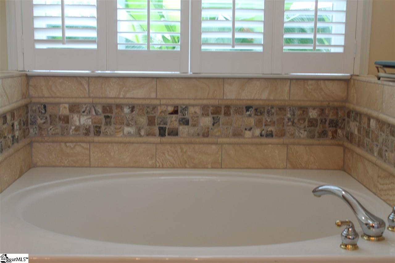 410 Park Ridge Circle Greer, SC 29651 - Photo 22 of 36 Gallery Image 22