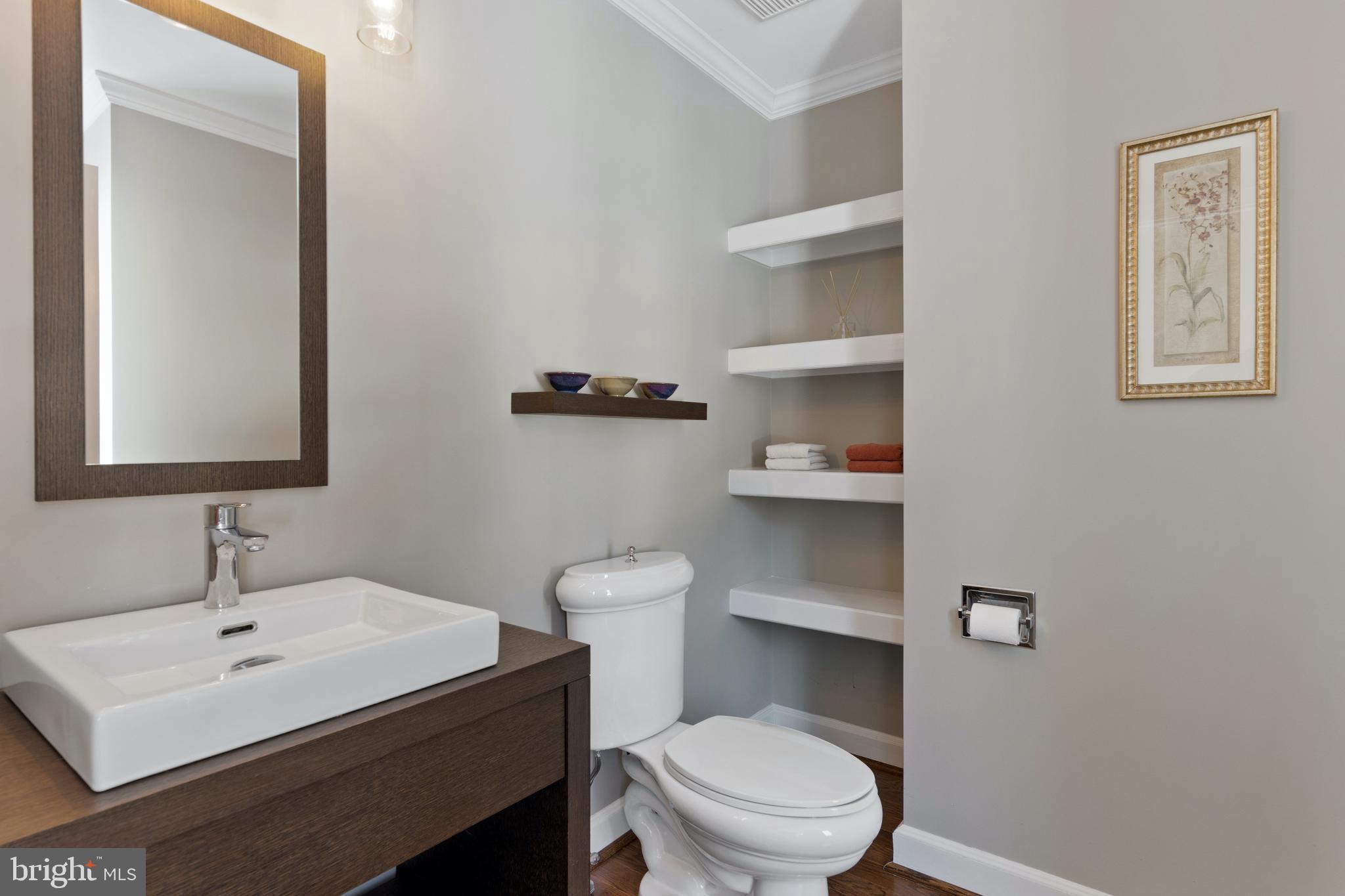 737 Mancill Road Wayne, PA 19087 - Photo 23 of 39 Updated 1st floor powder room