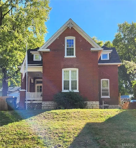 $139,000 | 310 South Church Street, Belleville, IL 62220