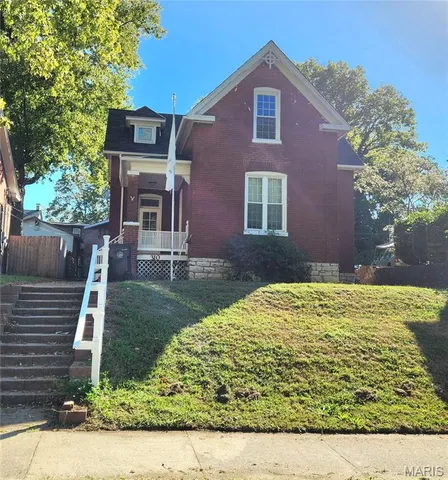 $139,000 | 310 South Church Street, Belleville, IL 62220