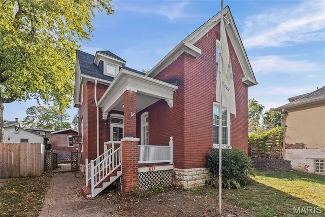 $139,000 | 310 South Church Street, Belleville, IL 62220