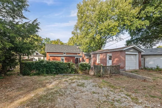 $139,000 | 310 South Church Street, Belleville, IL 62220